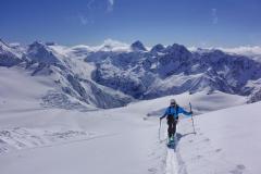 Beau skinning towards the Kingspine. The upper tasman glacier is behind.. A lot more to Explore!